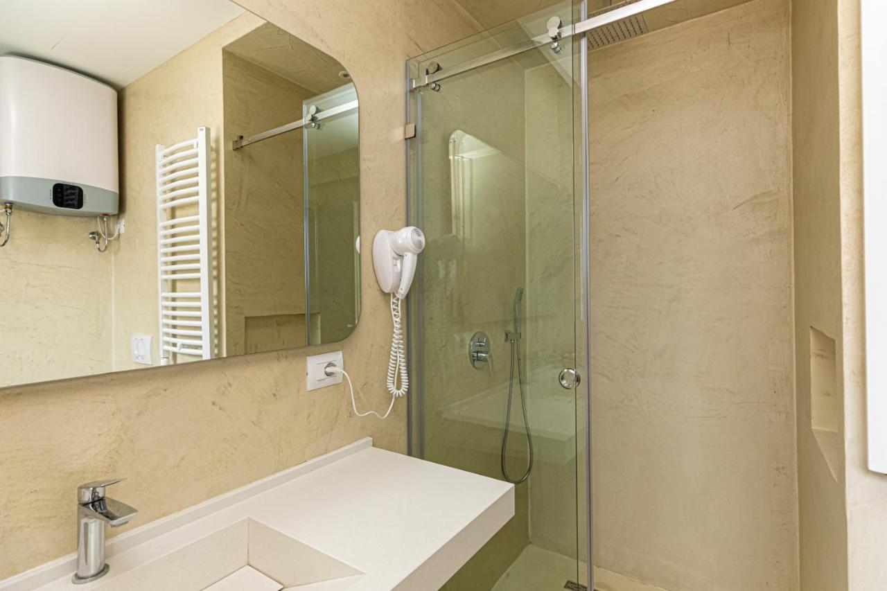 Novus Rooms Avlonya Dış mekan fotoğraf